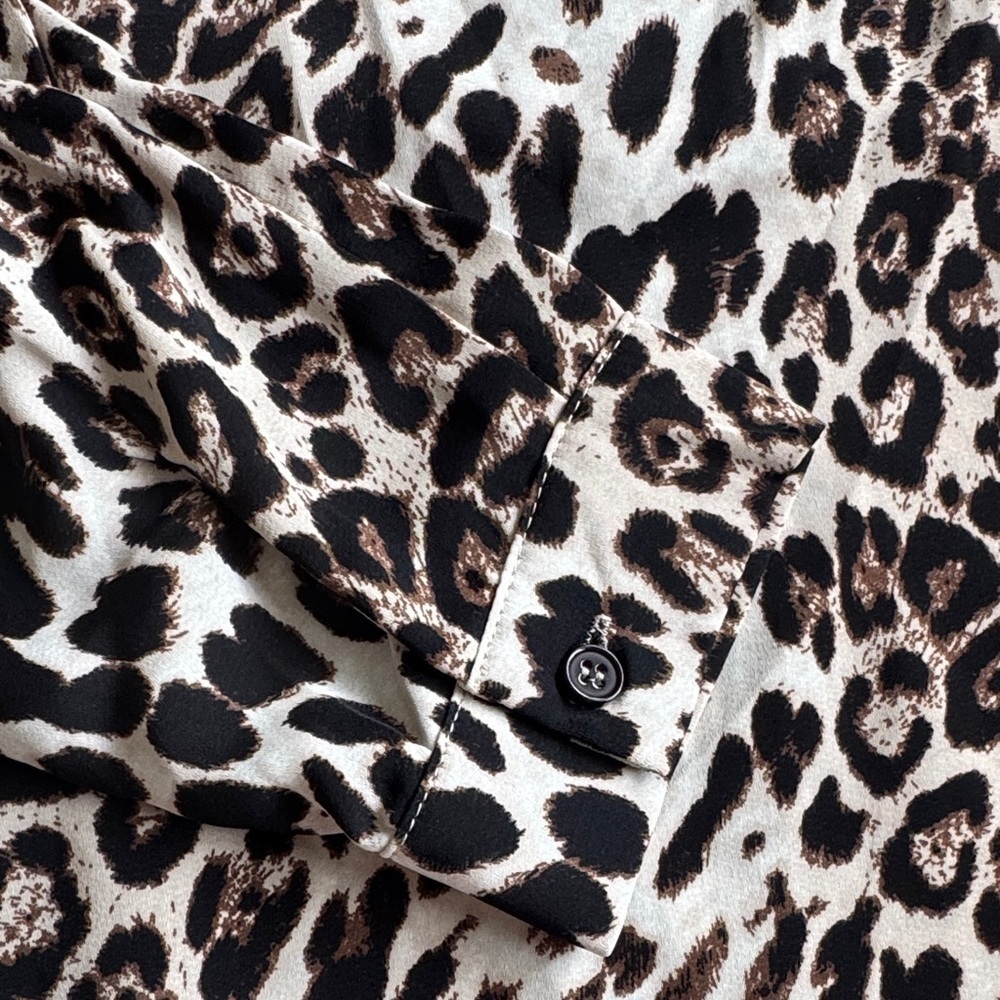 NWT Why Dress Wildly Chic Leopard Print Blouse with Ruffle Sleeves Sz S - Picture 9 of 13